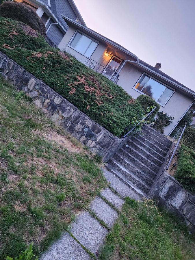בורנבי Economical Homestay מראה חיצוני תמונה